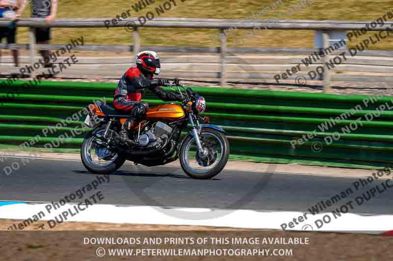 Vintage motorcycle club;eventdigitalimages;mallory park;mallory park trackday photographs;no limits trackdays;peter wileman photography;trackday digital images;trackday photos;vmcc festival 1000 bikes photographs